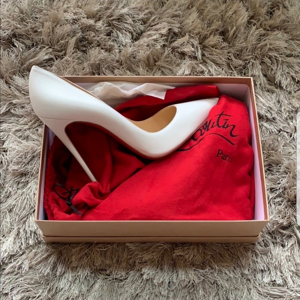 *SOLD* New Christian Louboutin So Kate White 41.5